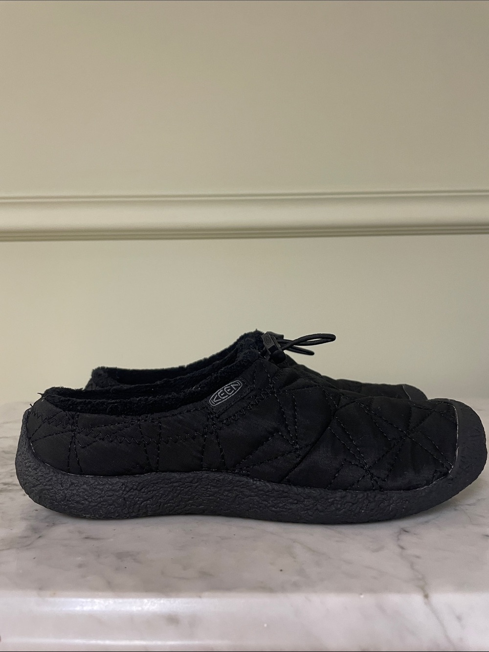 Women's KEEN Howser Slide Slippers - Size 9